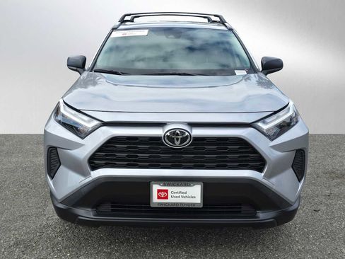 Used 2025 Toyota RAV4 LE image 8