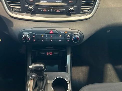 Used 2017 Kia Sorento AWD image 12