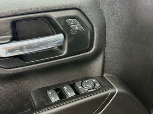 Used 2019 GMC Sierra 1500 2WD Crew Cab w/ Convenience Package image 15