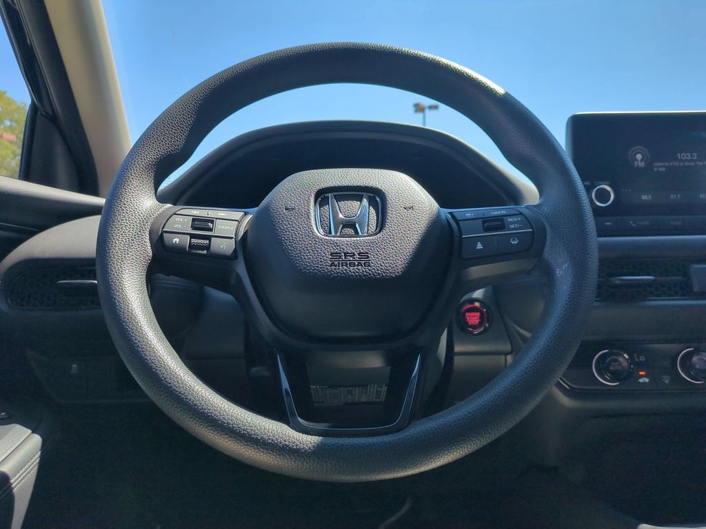 Used 2025 Honda HR-V LX image 22