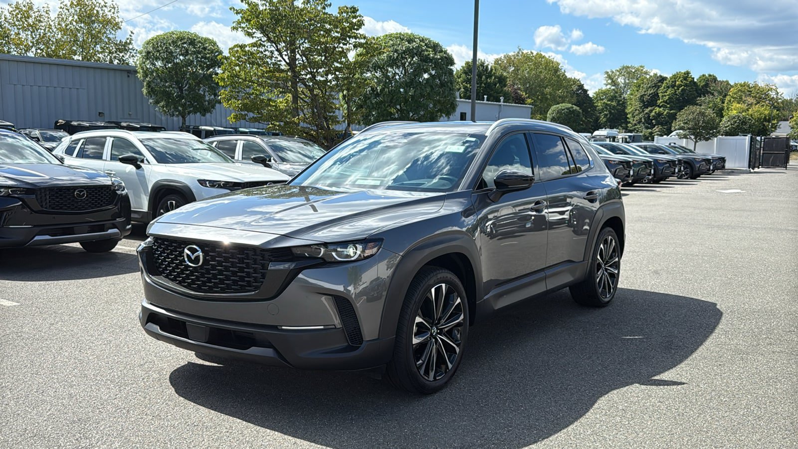 Certified 2025 MAZDA CX-50 AWD 2.5 S w/ Premium Plus Pkg image 3