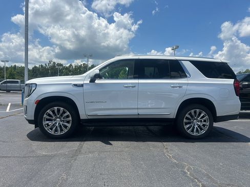 Used 2024 GMC Yukon Denali AWD/4WD image 4
