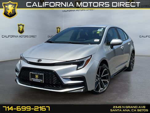 Used 2025 Toyota Corolla SE FWD image 1