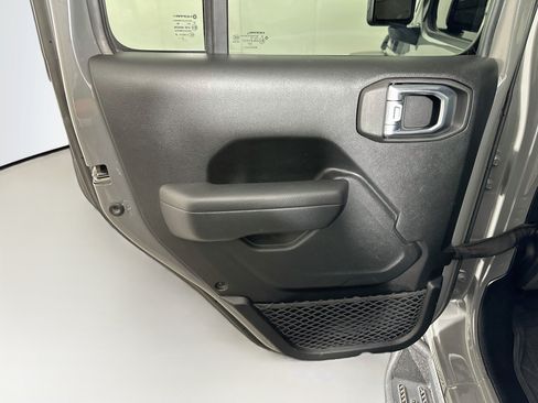 Used 2023 Jeep Wrangler Unlimited w/ Cold Weather Group AWD/4WD image 24