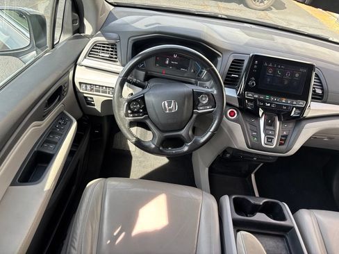 Used 2019 Honda Odyssey EX-L image 2