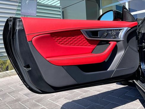 Used 2023 Jaguar F-TYPE R image 23