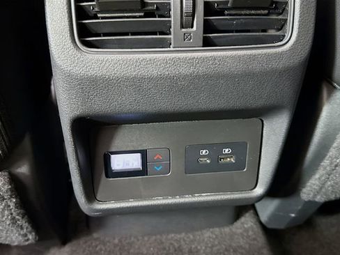 Used 2022 Nissan Rogue SL image 27