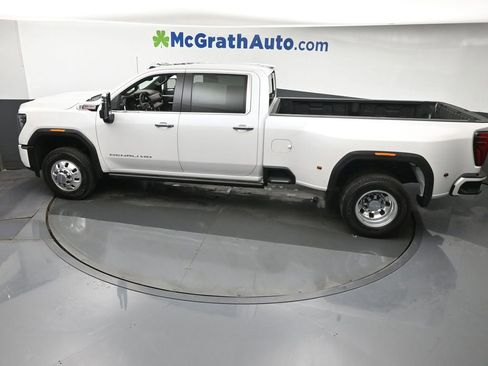 Used 2024 GMC Sierra 3500 Denali w/ Denali Reserve Package AWD/4WD image 23