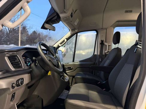 Used 2023 Ford Transit 350 XLT RWD image 20