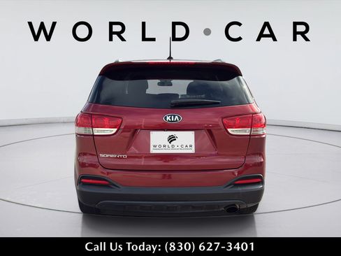 Used 2018 Kia Sorento FWD V6 image 8