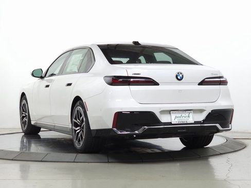 New 2025 BMW 740i xDrive image 6
