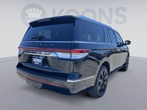Used 2024 Lincoln Navigator L Reserve AWD/4WD image 7