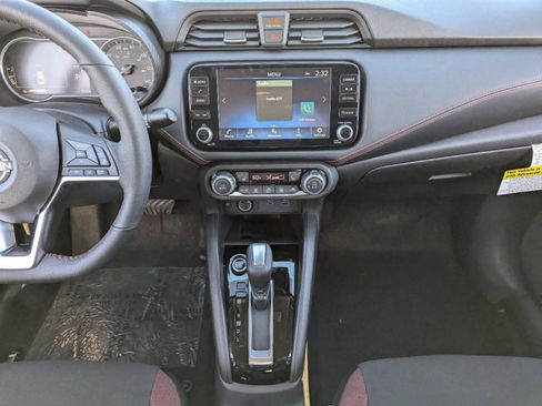 New 2025 Nissan Versa SR w/ Trunk Package FWD image 20