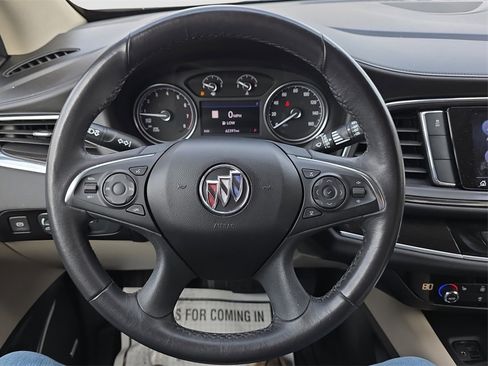 Used 2021 Buick Enclave Essence w/ Sport Touring Edition image 9