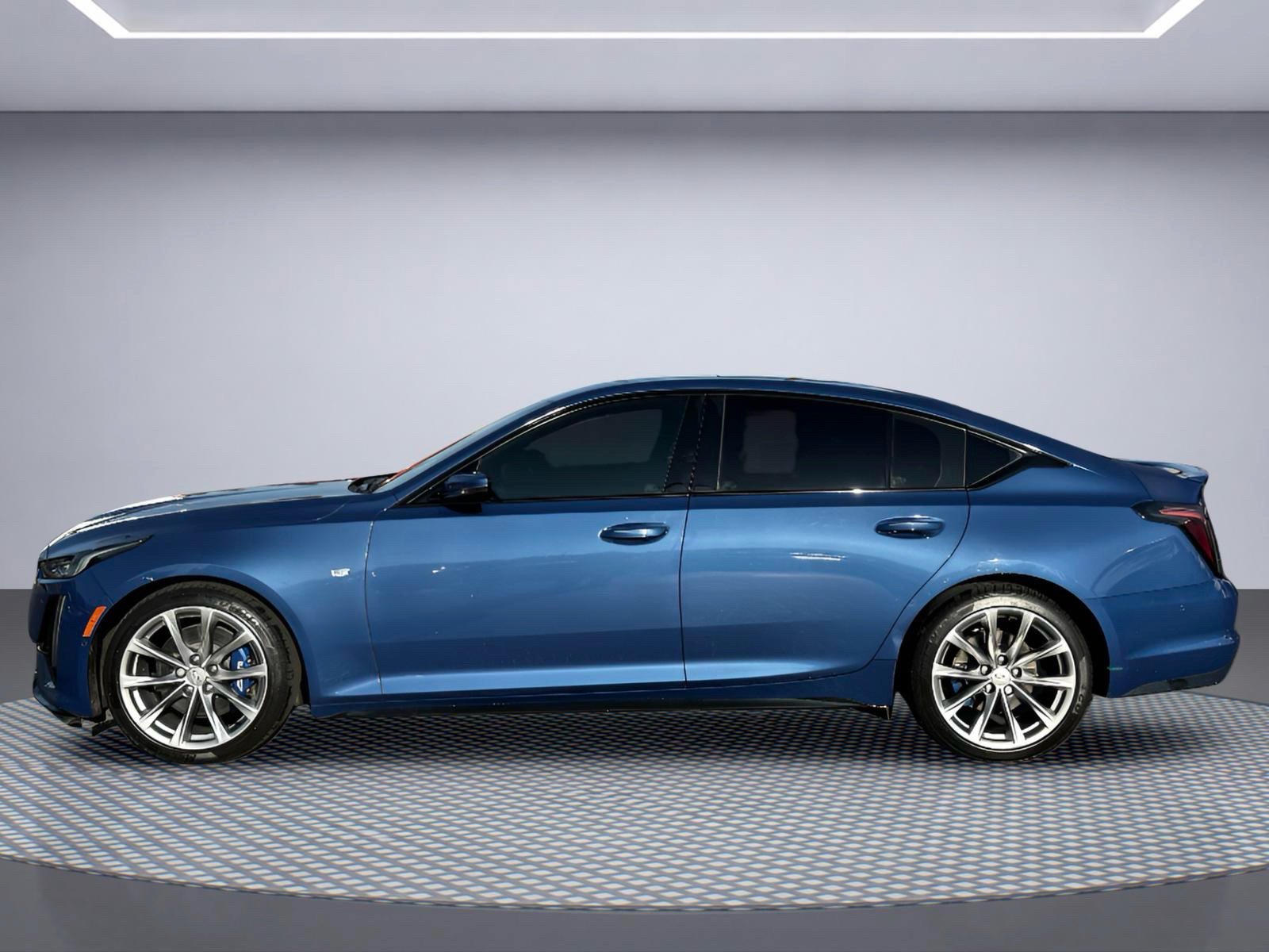 Used 2020 Cadillac CT5 Sport w/ Parking Package RWD image 3
