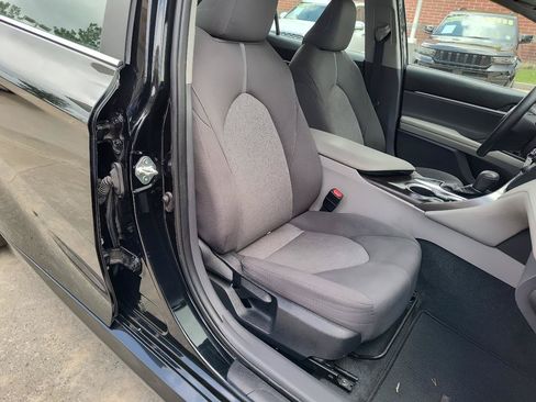 Used 2023 Toyota Camry LE FWD image 21