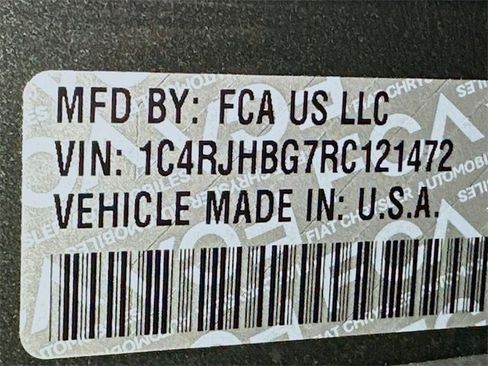 Used 2024 Jeep Grand Cherokee Limited w/ Black Appearance Package image 15