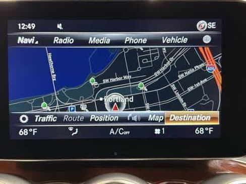 Used 2018 Mercedes-Benz GLC 300 4MATIC image 19