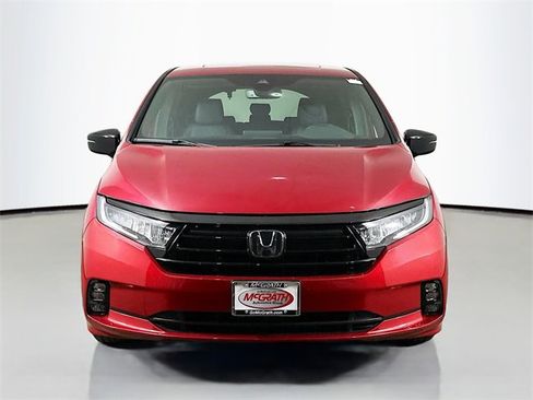 Certified 2024 Honda Odyssey Sport image 18