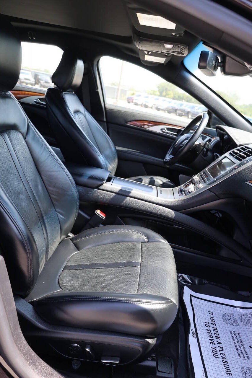 Used 2020 Lincoln MKZ Reserve w/ Luxury Package FWD image 15