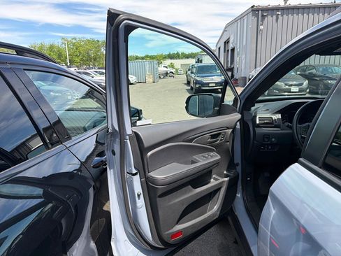Used 2023 Honda Passport EX-L image 19