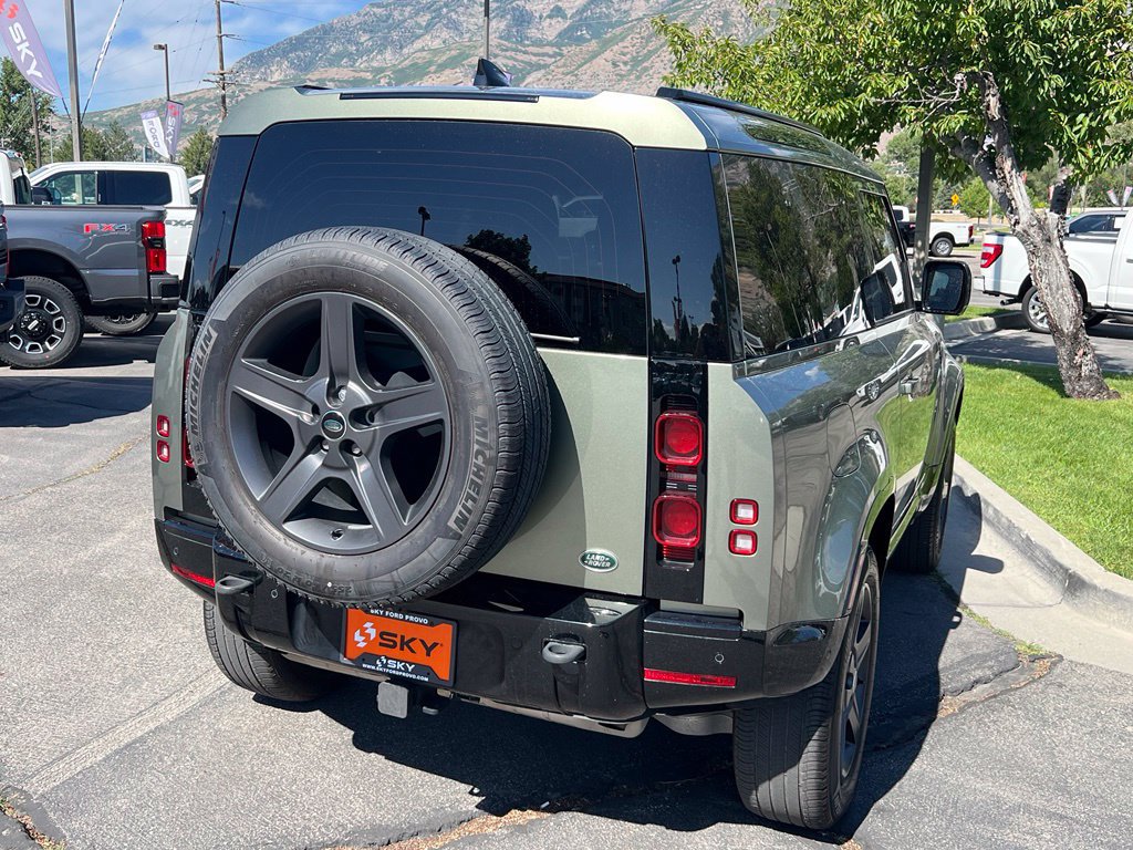 Used 2023 Land Rover Defender 90 X-Dynamic SE AWD/4WD image 8