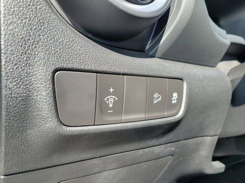 Used 2022 Hyundai Kona Limited FWD image 33