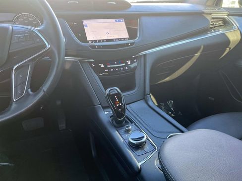 Certified 2022 Cadillac XT5 Premium Luxury image 15