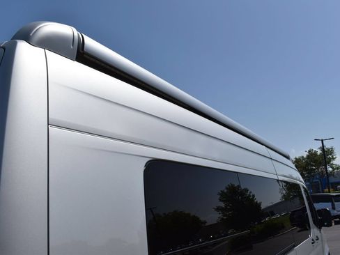 Used 2022 Mercedes-Benz Sprinter 3500 image 10