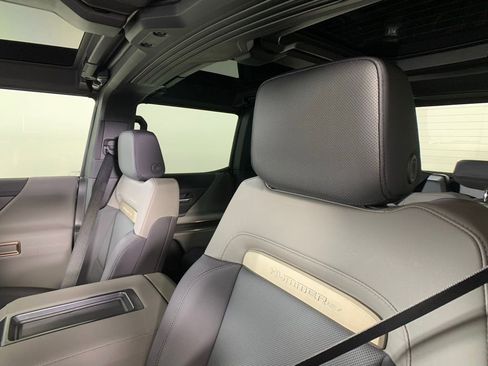 New 2025 GMC Hummer EV 3X w/ Extreme Off-Road Package image 18