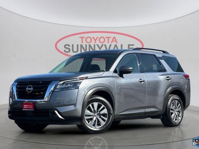 Used 2024 Nissan Pathfinder SV