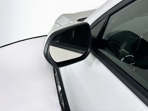 Used 2025 Chevrolet Equinox LT image 16