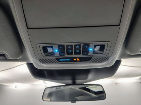 Used 2022 Ford Explorer XLT w/ Equipment Group 202A image 42