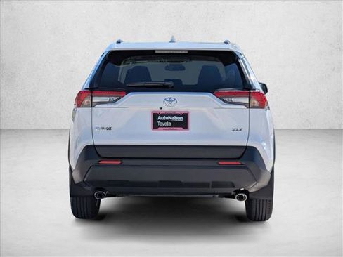Certified 2025 Toyota RAV4 XLE w/ Convenience Package FWD image 8