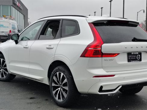 Certified 2023 Volvo XC60 B5 Plus w/ Climate Package image 4