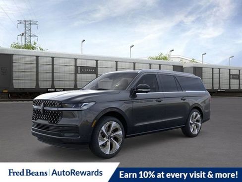 New 2026 Lincoln Navigator L Black Label AWD/4WD image 1