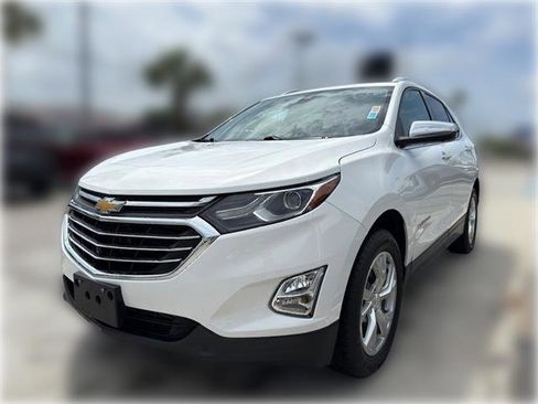 Used 2021 Chevrolet Equinox Premier image 3