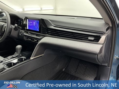 Used 2025 Toyota Camry LE image 24