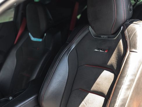 Used 2018 Chevrolet Camaro ZL1 RWD image 7
