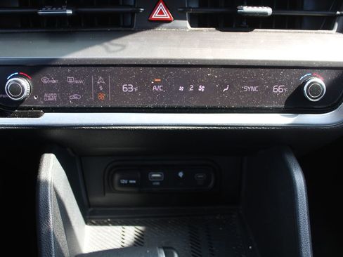 Certified 2024 Kia Sportage EX FWD image 38