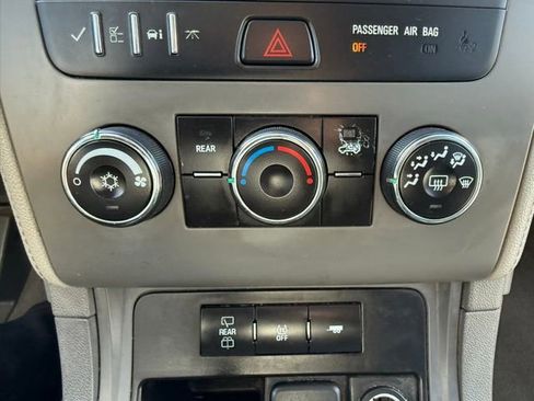 Used 2016 Chevrolet Traverse LS image 26