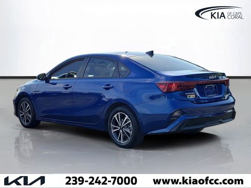 Used 2024 Kia Forte LXS w/ LXS Technology Package FWD image 4