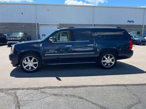 Used 2008 Cadillac Escalade ESV AWD image 5