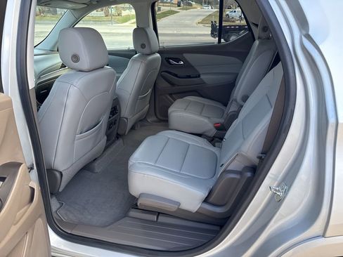 Used 2018 Chevrolet Traverse Premier w/ Driver Confidence II Package image 16