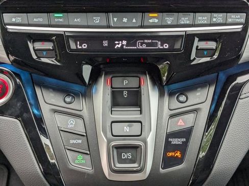 New 2026 Honda Odyssey Touring image 13