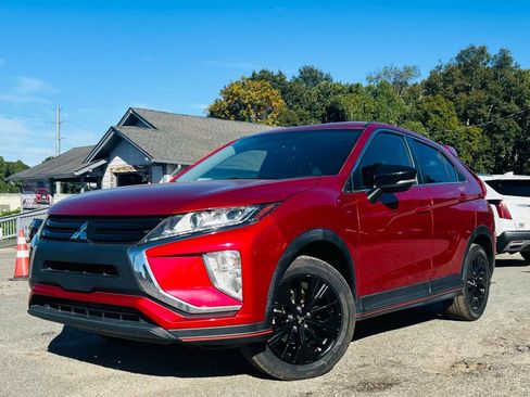 Used 2019 Mitsubishi Eclipse Cross LE image 2