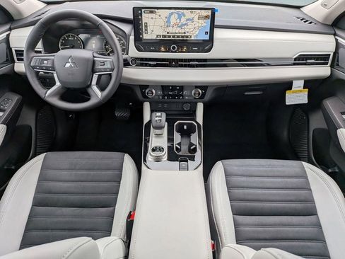 New 2026 Mitsubishi Outlander SE AWD/4WD image 28