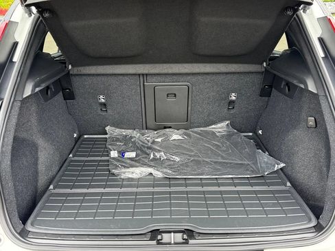 Certified 2023 Volvo XC40 Recharge Ultimate w/ Protection Package Premier AWD/4WD image 5