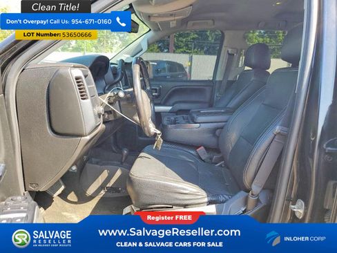 Used 2019 Chevrolet Silverado 1500 Custom w/ Custom Convenience Package AWD/4WD image 9
