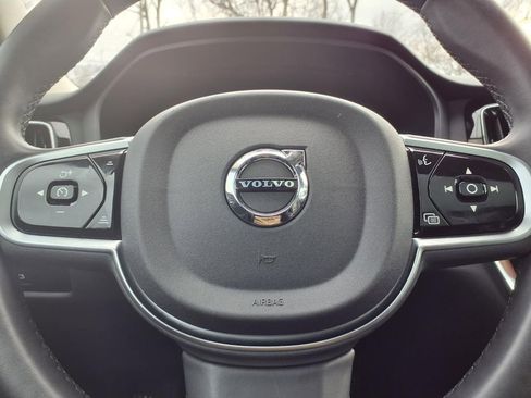 Used 2025 Volvo V60 B5 Cross Country Plus image 15
